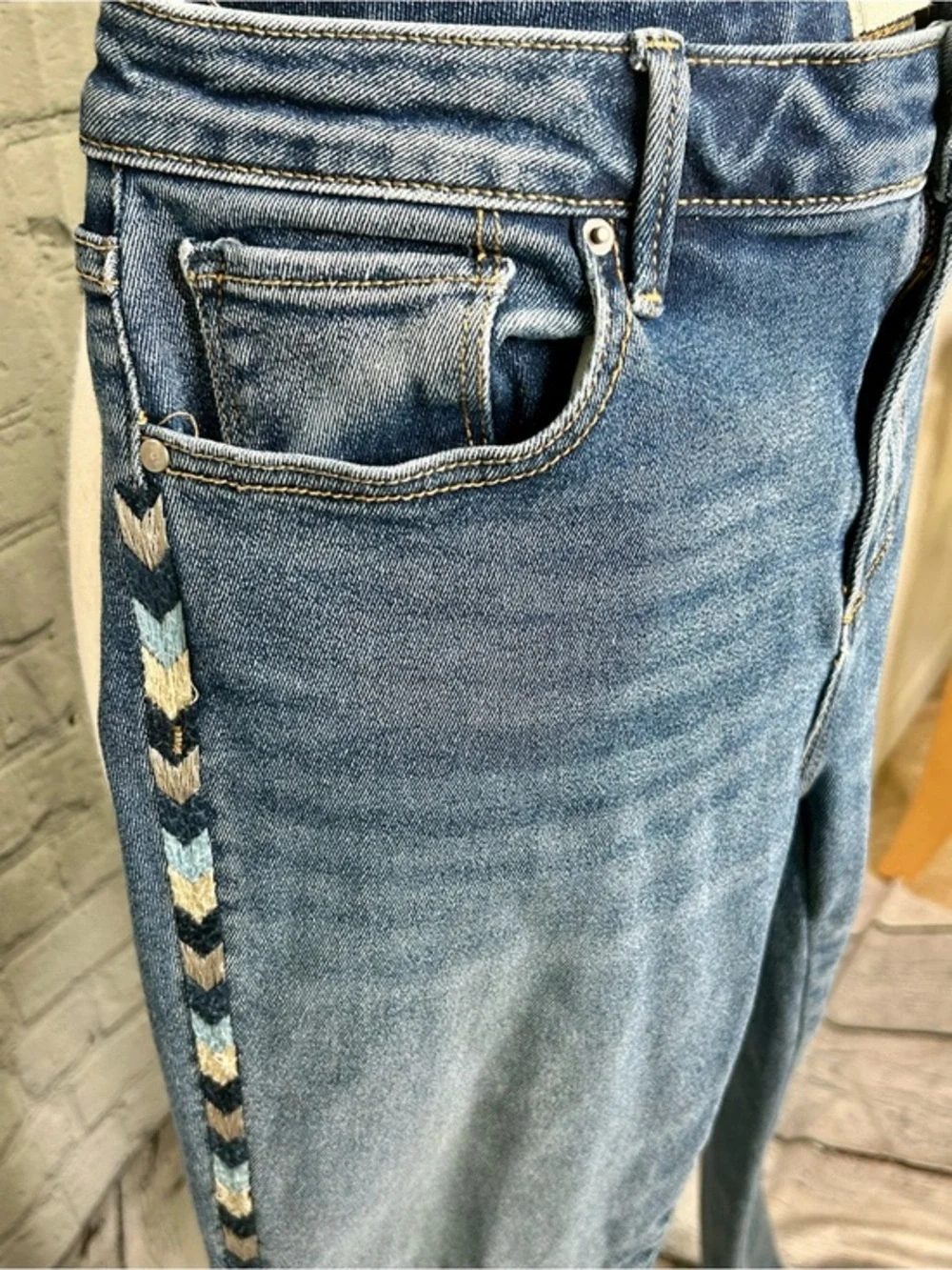 Driftwood High Rise Straight Leg Jeans Blue Chevron Side Stripe Women's 30